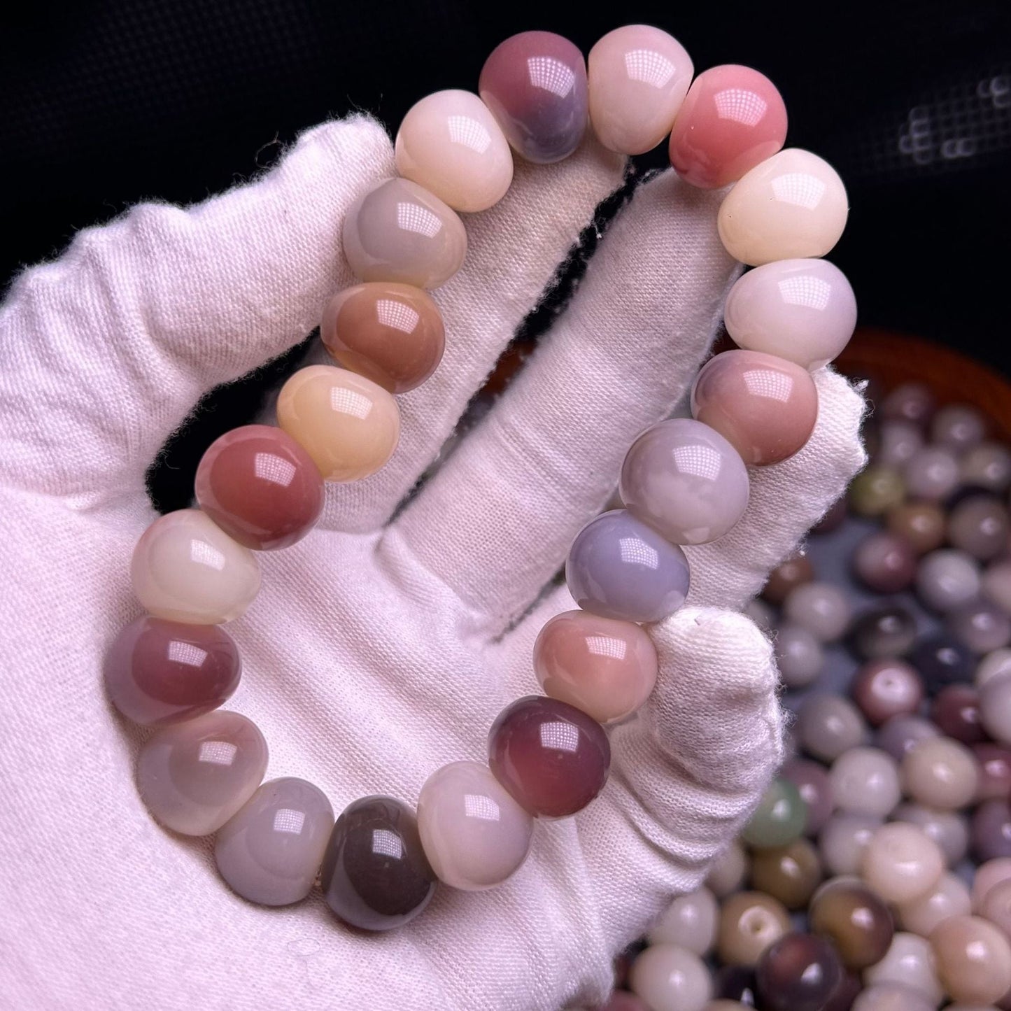 Garlic Clove Bodhi Stress Relief Bracelet 14mm (Multiple Colors Available)