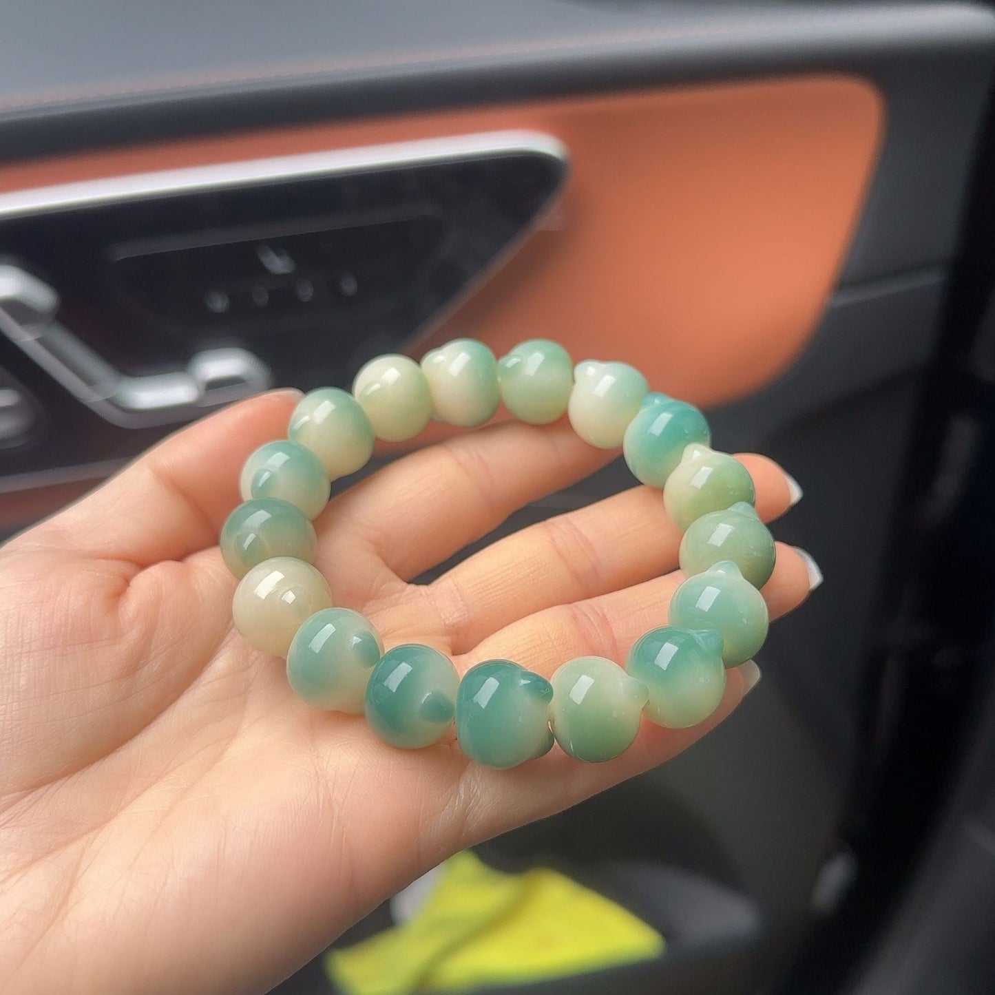 New Glassy Pink-Purple Cat Head Bodhi Bracelet