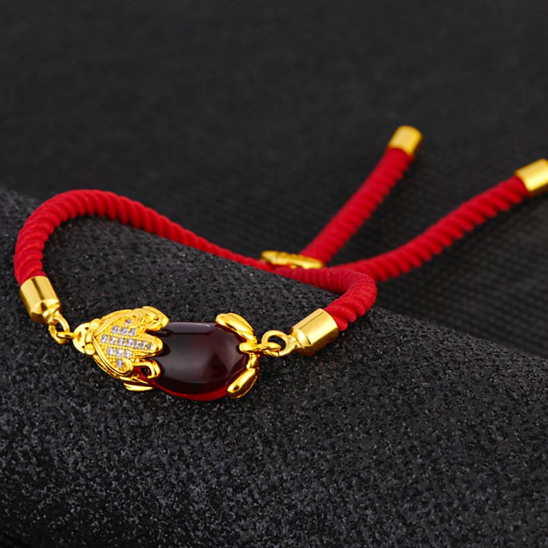 Wear FengShui Wealth Attractor Red Agate Pixiu Red String Bracelet