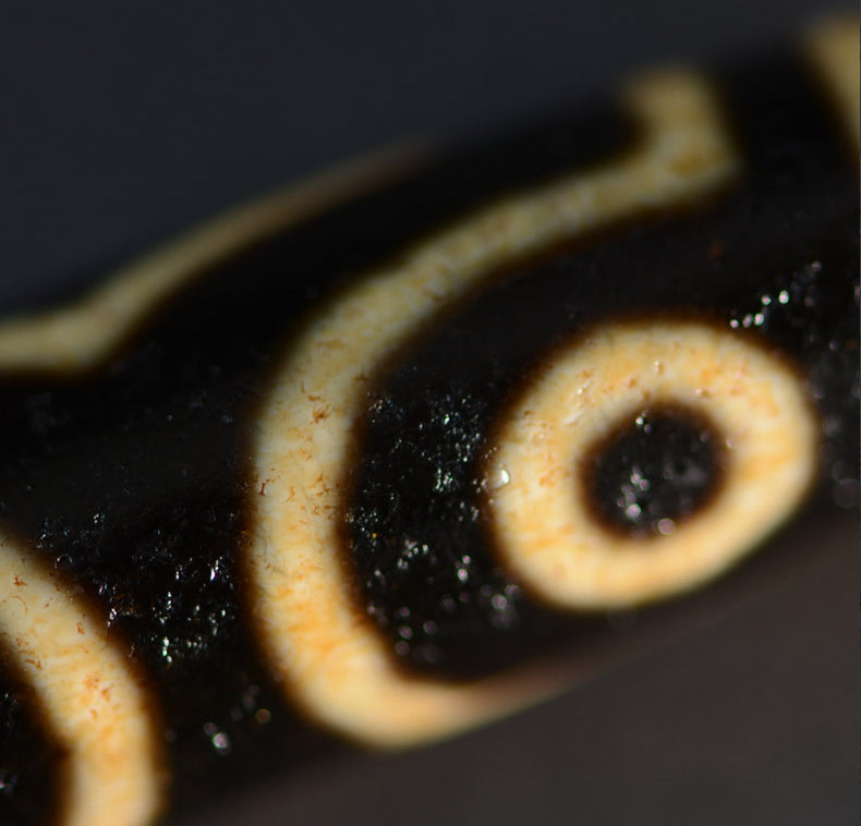 Tooth Yellow Dzi Bead Pendant Agate, Length 58mm and Width 12.5mm, Totem Random