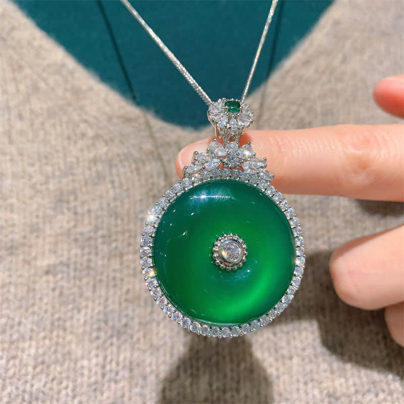 Wear FengShui Green Chalcedony Round Peace Buckle Strength Necklace Pendant