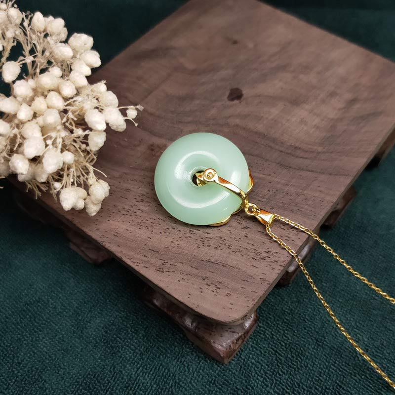 Wear FengShui Round Jade Leaf Blessing Fortune Necklace Chain Pendant