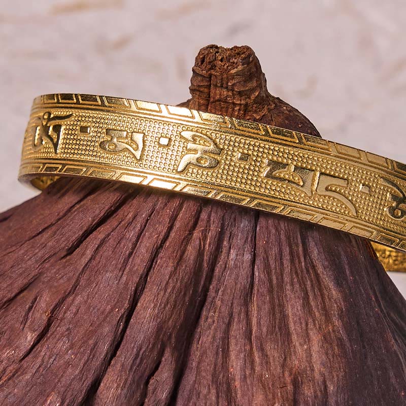 Wear FengShui Six True Words 'om Mani Padme Hum' Heart Sutra Copper Brass Luck Wisdom Bracelet Bangle