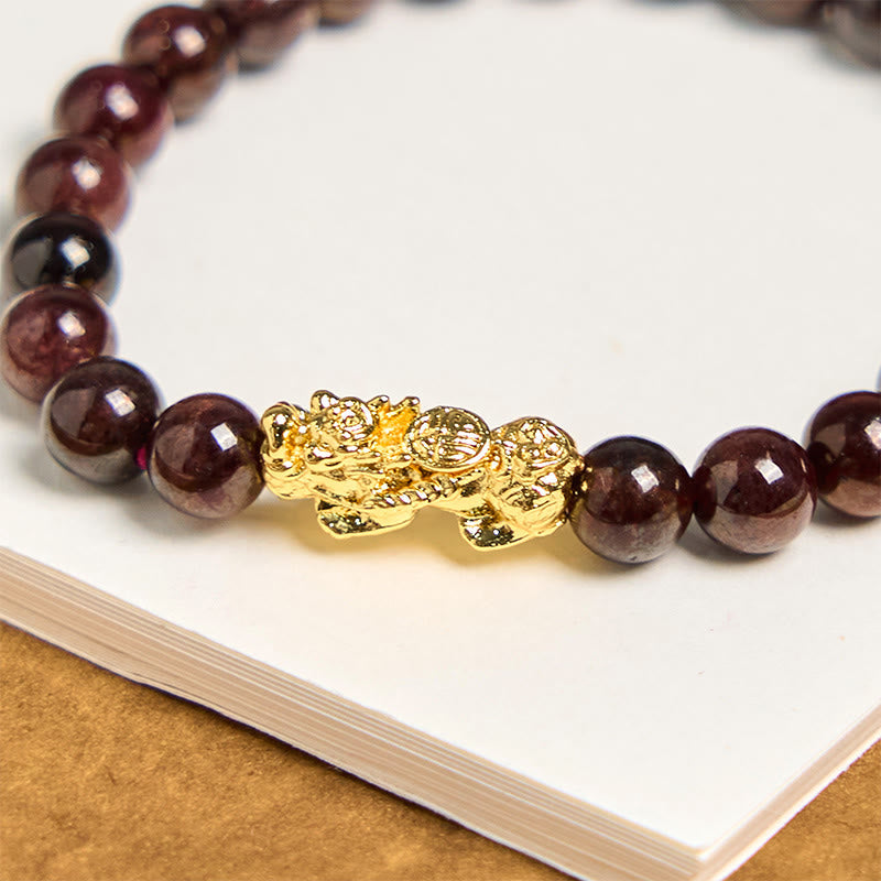 Wear FengShui Natural Garnet Beads PiXiu Protection Bracelet