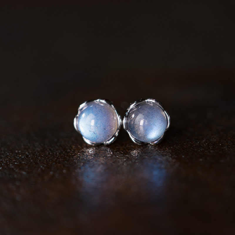 Wear FengShui 925 Sterling Silver Moonstone Positive Earrings