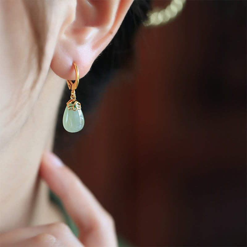 Wear FengShui Green Chalcedony Water Drop Strength Copper Posts Earrings