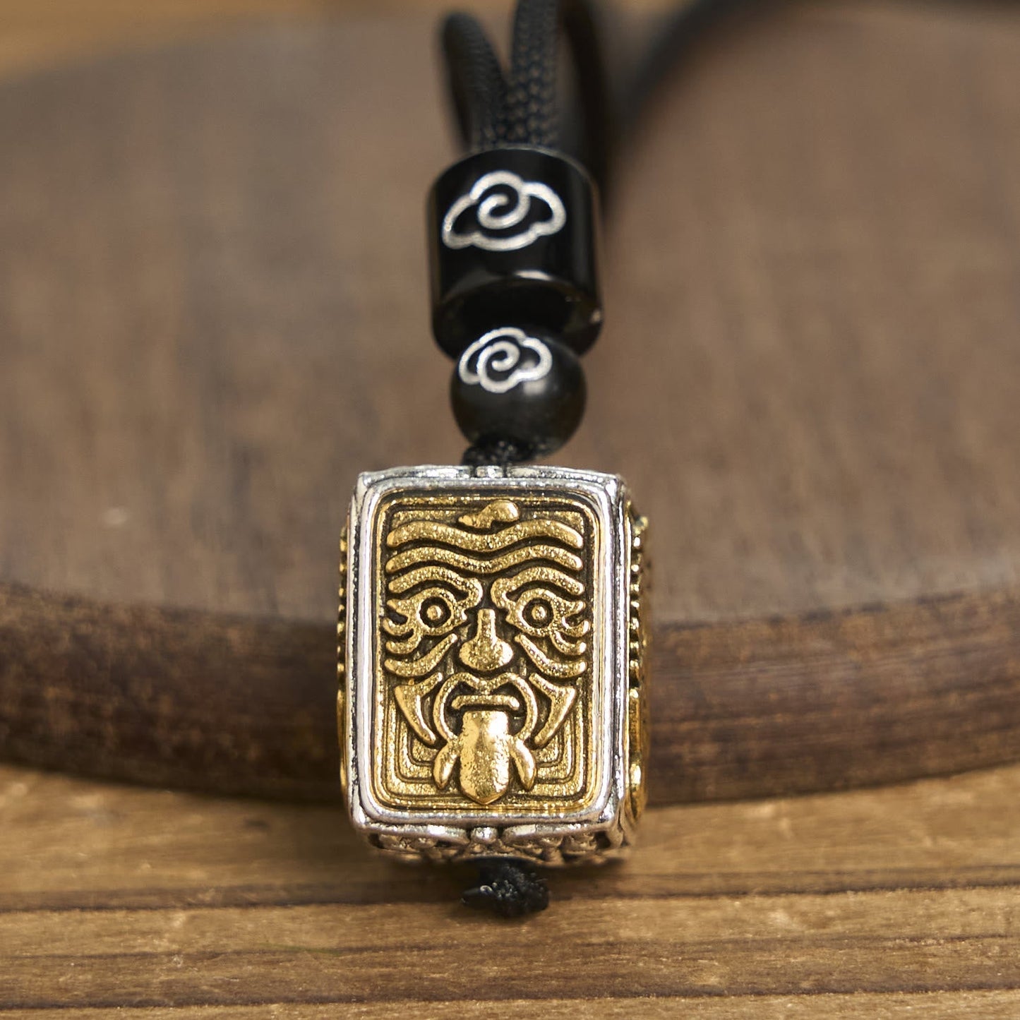 Wear FengShui Tibetan Zakiram Goddess Of Wealth Protection Rope Square Necklace Pendant
