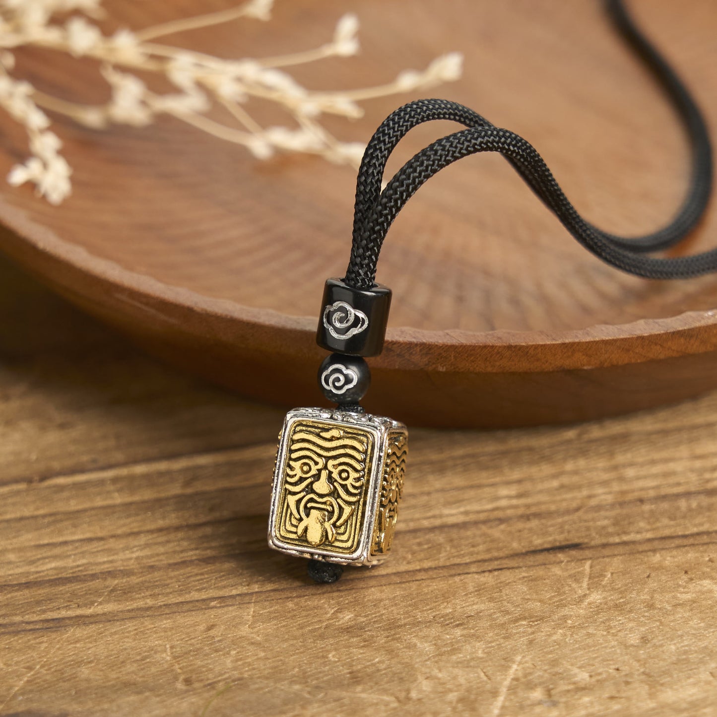 Wear FengShui Tibetan Zakiram Goddess Of Wealth Protection Rope Square Necklace Pendant