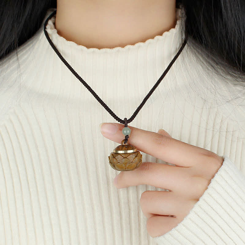 Wear FengShui Tibet Green Sandalwood Rosewood Om Mani Padme Hum Lotus Positive Soothing Necklace Pendant