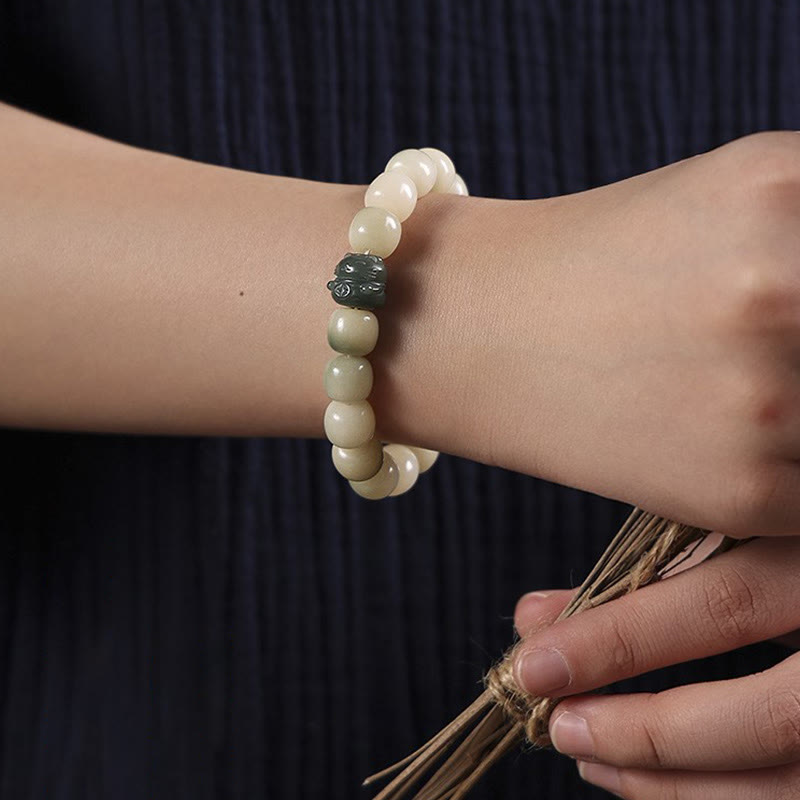 Wear FengShui Lucky Cat Bodhi Seed Cat Paw Peace Bracelet