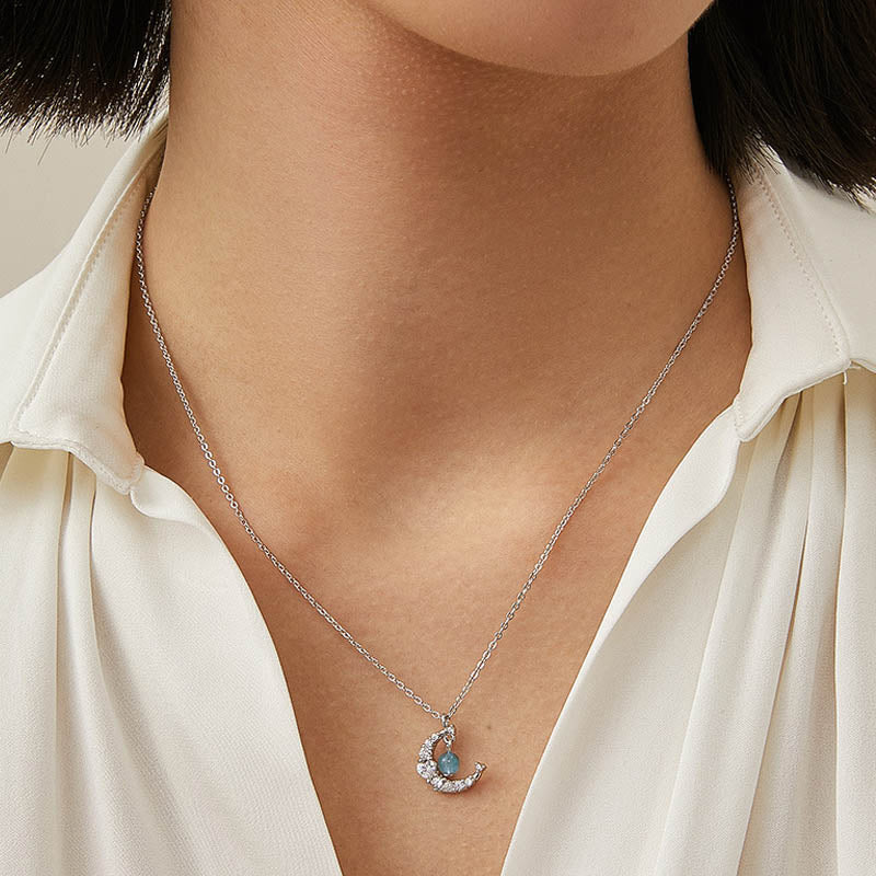 Wear FengShui Strawberry Quartz Blue Crystal Love Healing Necklace