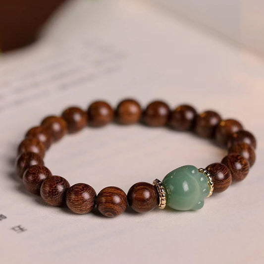 Wear FengShui Sandalwood Lovely Cat Paw Protection Bracelet