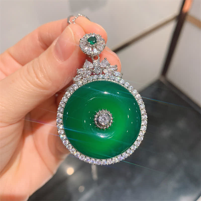 Wear FengShui Green Chalcedony Round Peace Buckle Strength Necklace Pendant
