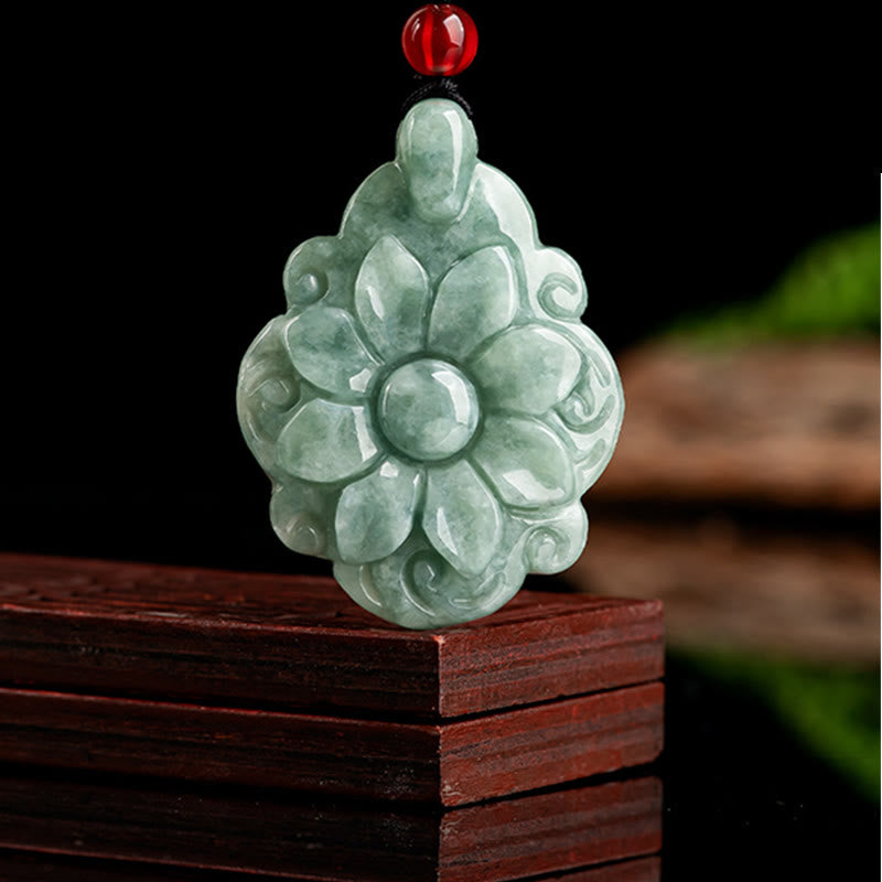 Wear FengShui Natural Jade Kalanchoe blossfeldiana Flower Pattern Luck Necklace Pendant