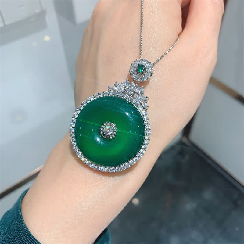 Wear FengShui Green Chalcedony Round Peace Buckle Strength Necklace Pendant