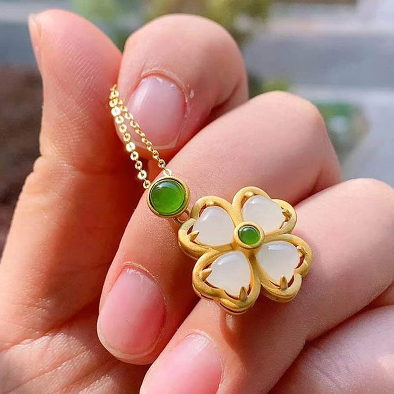 Wear FengShui 925 Sterling Silver Lucky Four Leaf Clover Jade Prosperity Necklace Chain Pendant