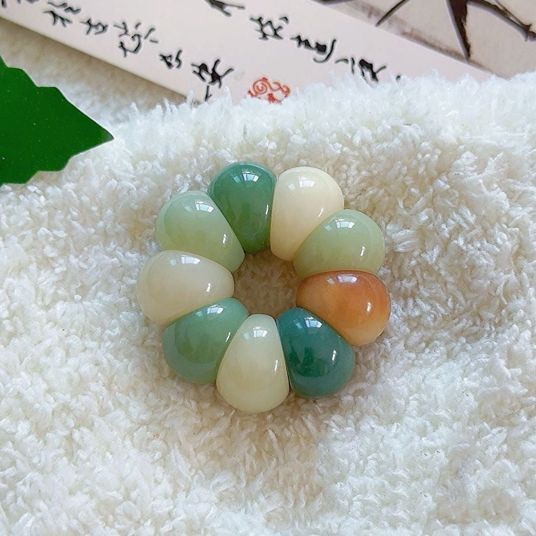 Adorable Mini Garlic Clove and Mangosteen Handheld Charms，Multiple Colors Available