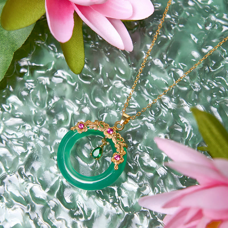 Wear FengShui Green Chalcedony Peace Buckle Design Strength Necklace Pendant