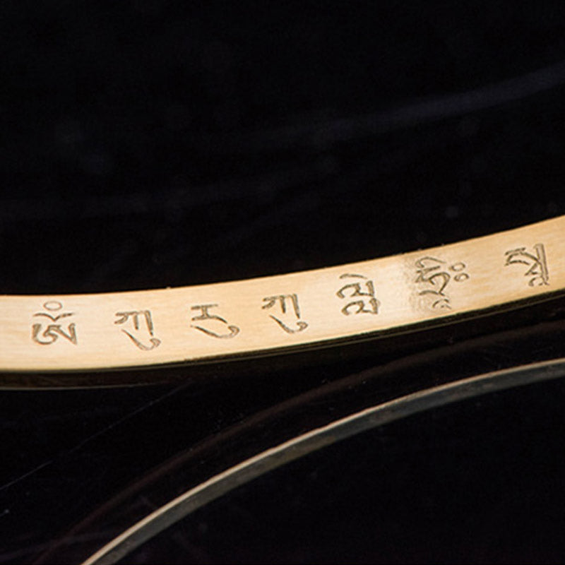 Wear FengShui Six True Words Engraving Titanium Steel Blessing Protection Bracelet
