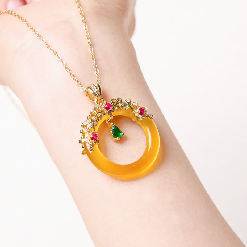 Wear FengShui Green Chalcedony Peace Buckle Design Strength Necklace Pendant