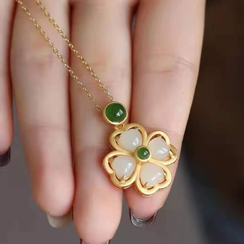 Wear FengShui 925 Sterling Silver Lucky Four Leaf Clover Jade Prosperity Necklace Chain Pendant