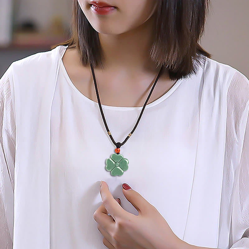 Wear FengShui Natural Lucky Four Leaf Clover Jade Prosperity Necklace Pendant