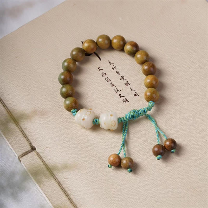 Wear FengShui Green Sandalwood Bodhi Seed Lucky Cat Positive Bracelet
