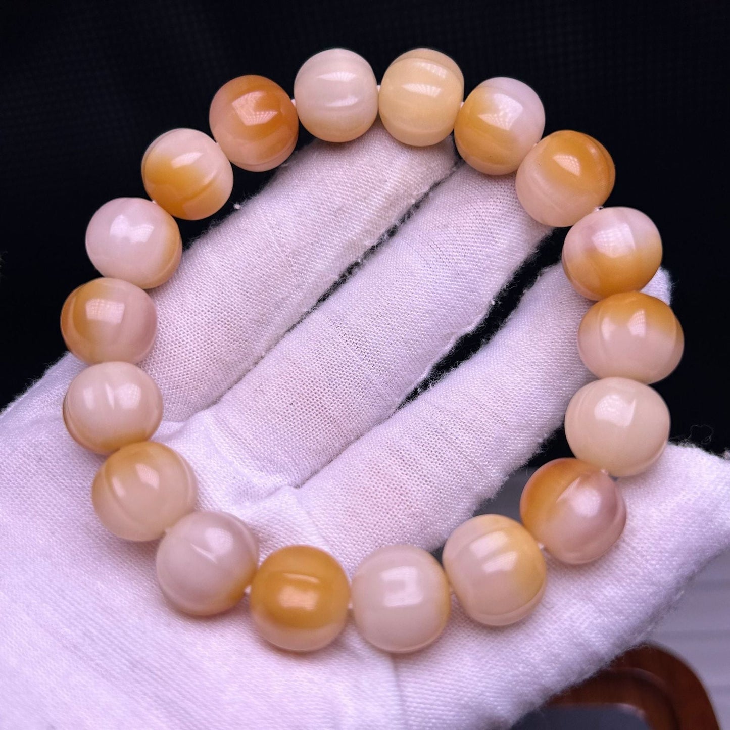 Misty Grape – Sharkback Bodhi Beads in Dreamy Purple