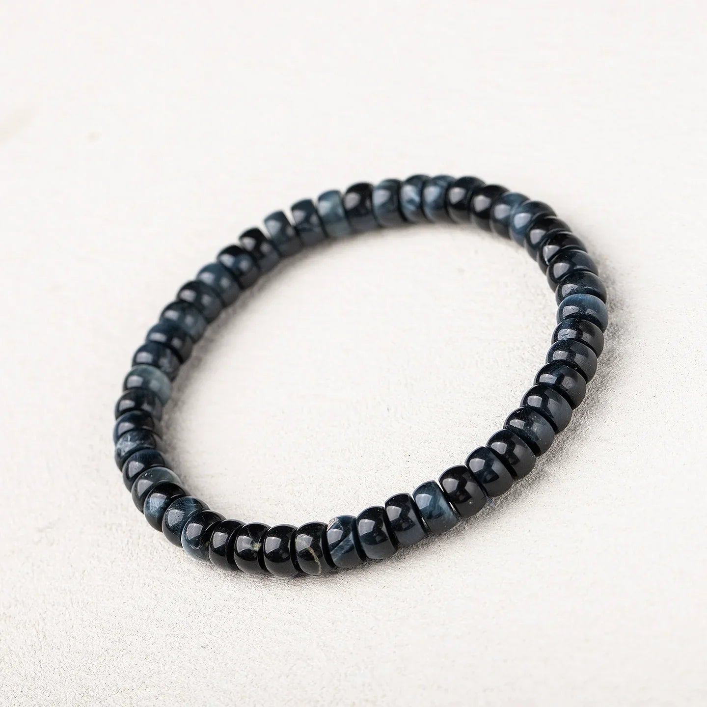 Natural Blue Tiger’s Eye Lightning-Pattern Bracelet – Premium Straight-Cut Design, 7mm, Unisex, Multiple Bead Shapes Available