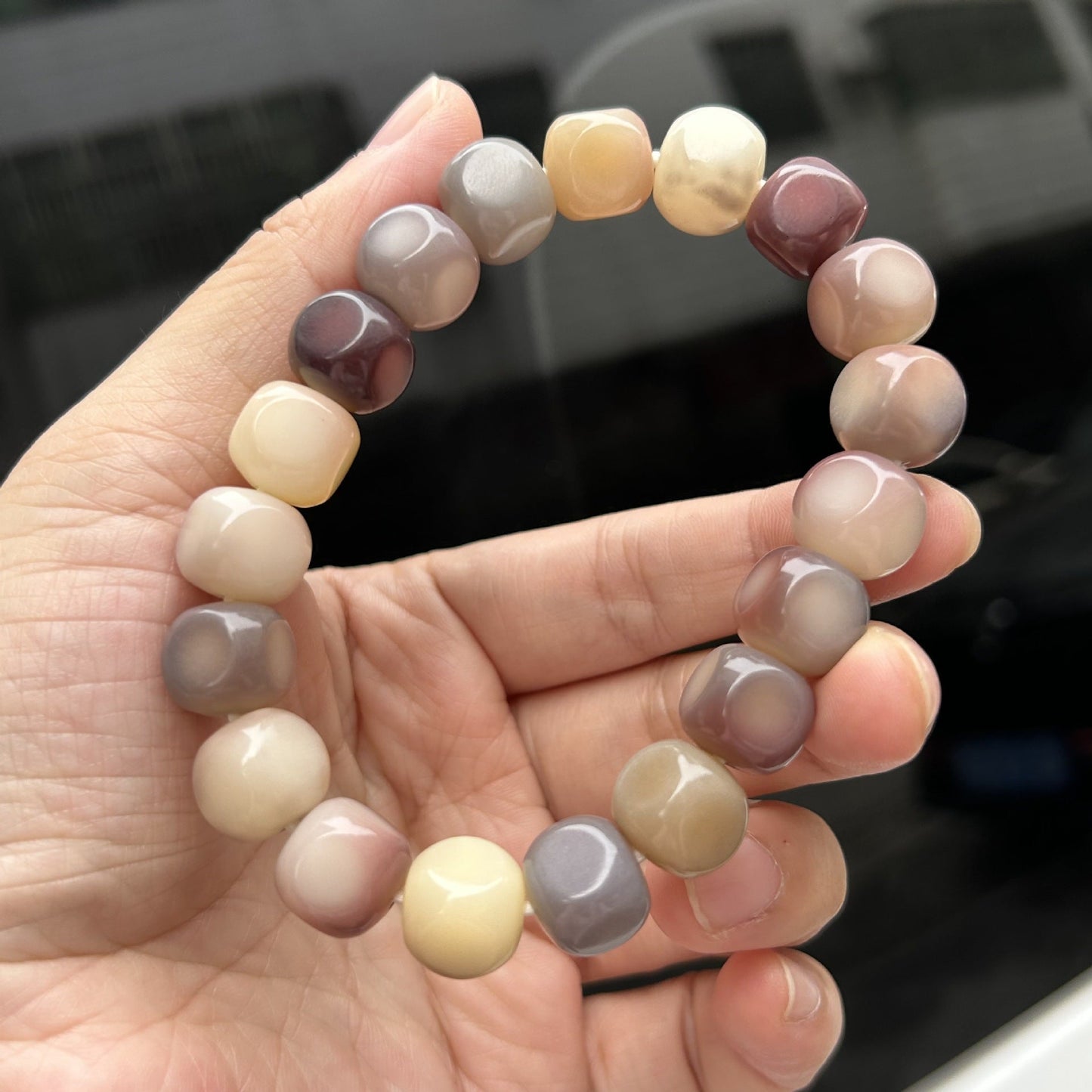 Misty Grape – Sharkback Bodhi Beads in Dreamy Purple