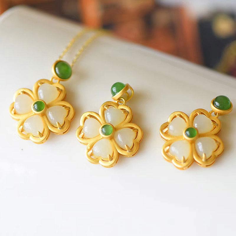 Wear FengShui 925 Sterling Silver Lucky Four Leaf Clover Jade Prosperity Necklace Chain Pendant