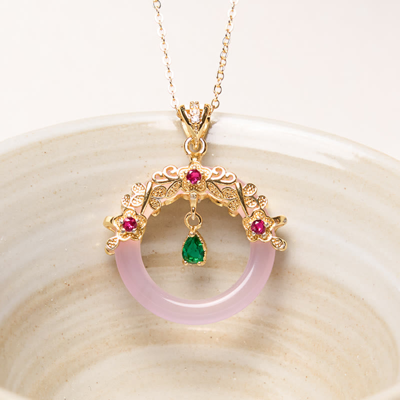 Wear FengShui Green Chalcedony Peace Buckle Design Strength Necklace Pendant