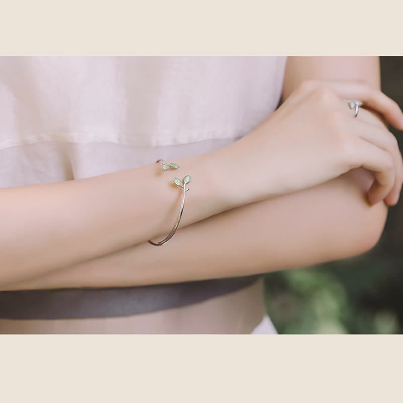 Wear FengShui Leaf Pattern Cat Eye Support Cuff Bracelet Bangle