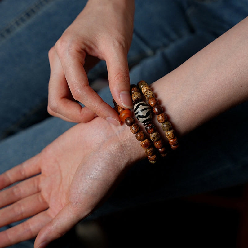 Wear FengShui Tibetan Bodhi Seed Amber Dzi Bead Agate Zakiram Goddess of Wealth Beads Triple Wrap Bracelet