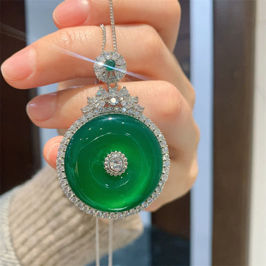 Wear FengShui Green Chalcedony Round Peace Buckle Strength Necklace Pendant