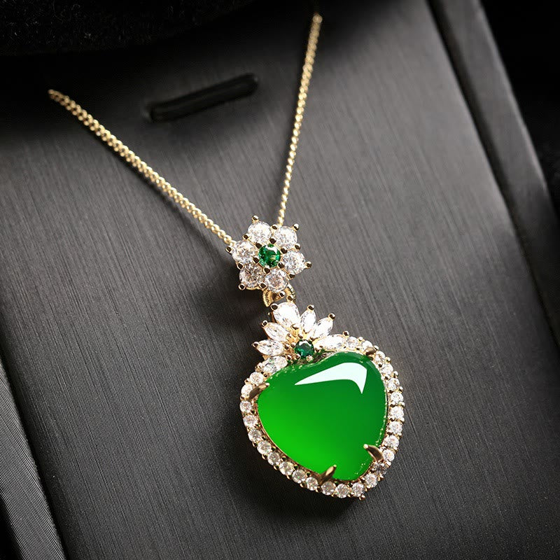 Wear FengShui Green Chalcedony Love Heart Design Strength Necklace Pendant