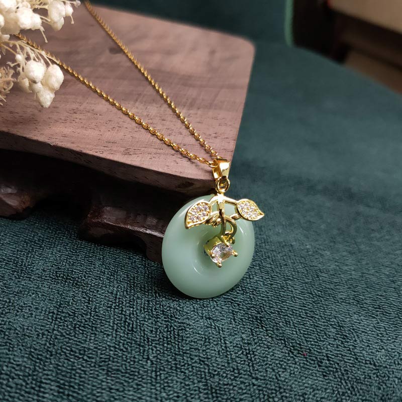 Wear FengShui Round Jade Leaf Blessing Fortune Necklace Chain Pendant